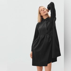 EVERLANE The Field Dress in Black size Small. New with tag.